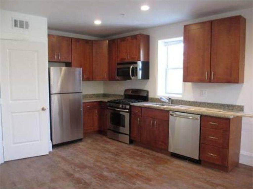 55 Heath - Photo 1