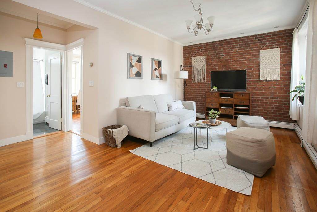1645 Commonwealth Ave - Photo 1