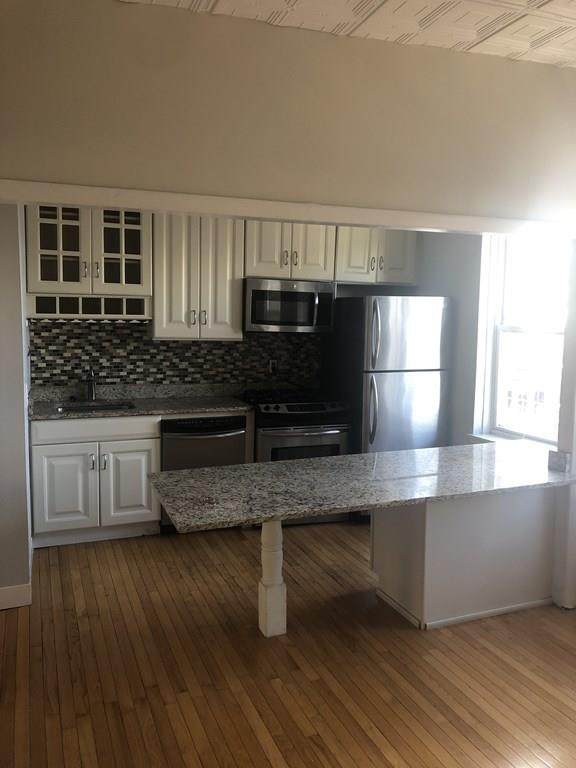 9 Bowdoin Street - Photo 1