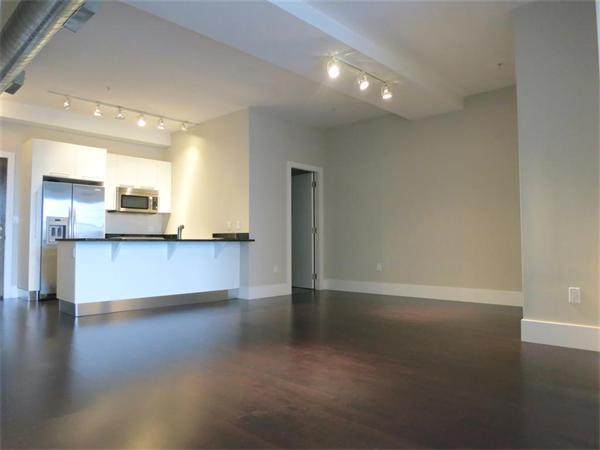 154 W 2nd St - Photo 1
