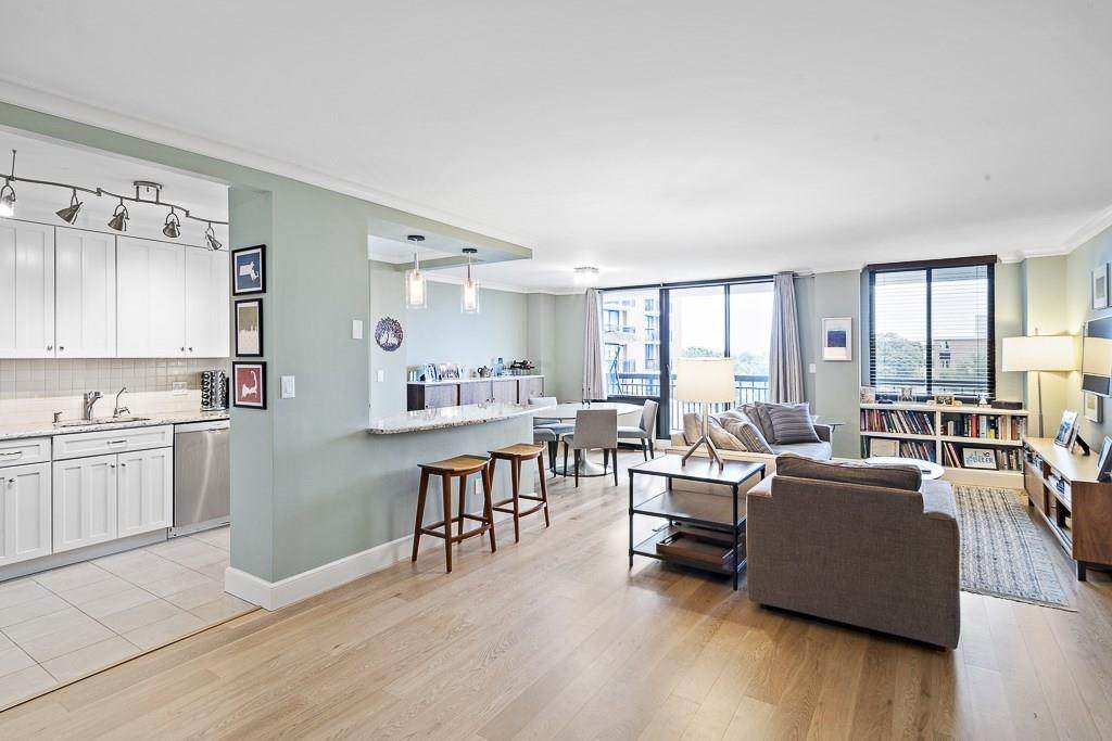 50 Longwood Ave - Photo 1