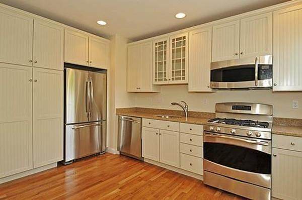 18 Alton Court - Photo 1