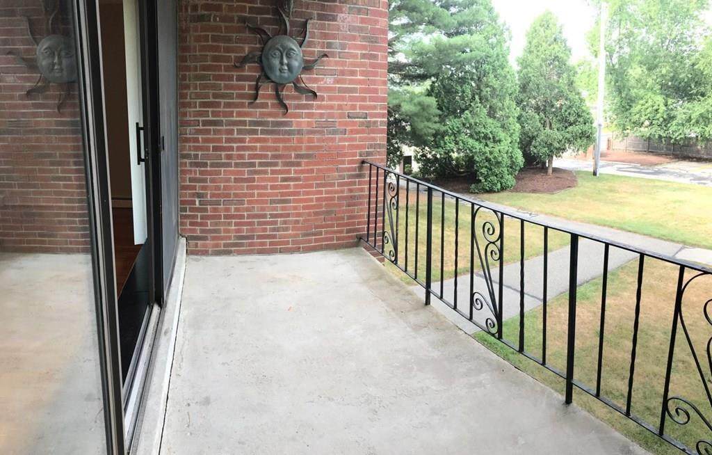 263 Lake St - Photo 1