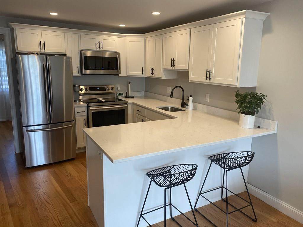 277 Dorchester - Photo 1