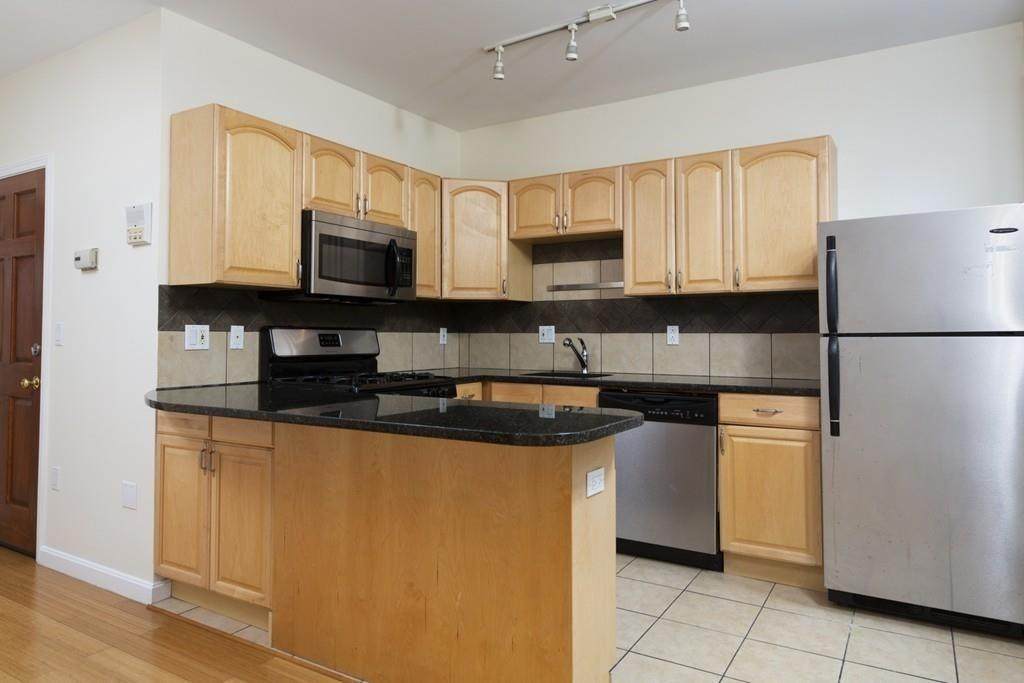 11 Bartlett Place - Photo 1