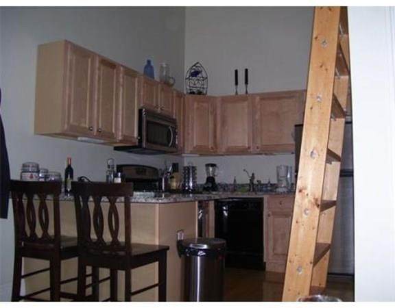 515 E 6th Street - Photo 1