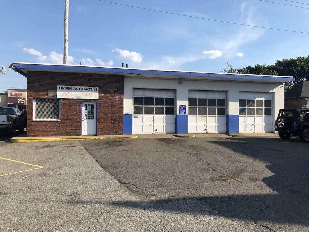 121 Beach St - Photo 1