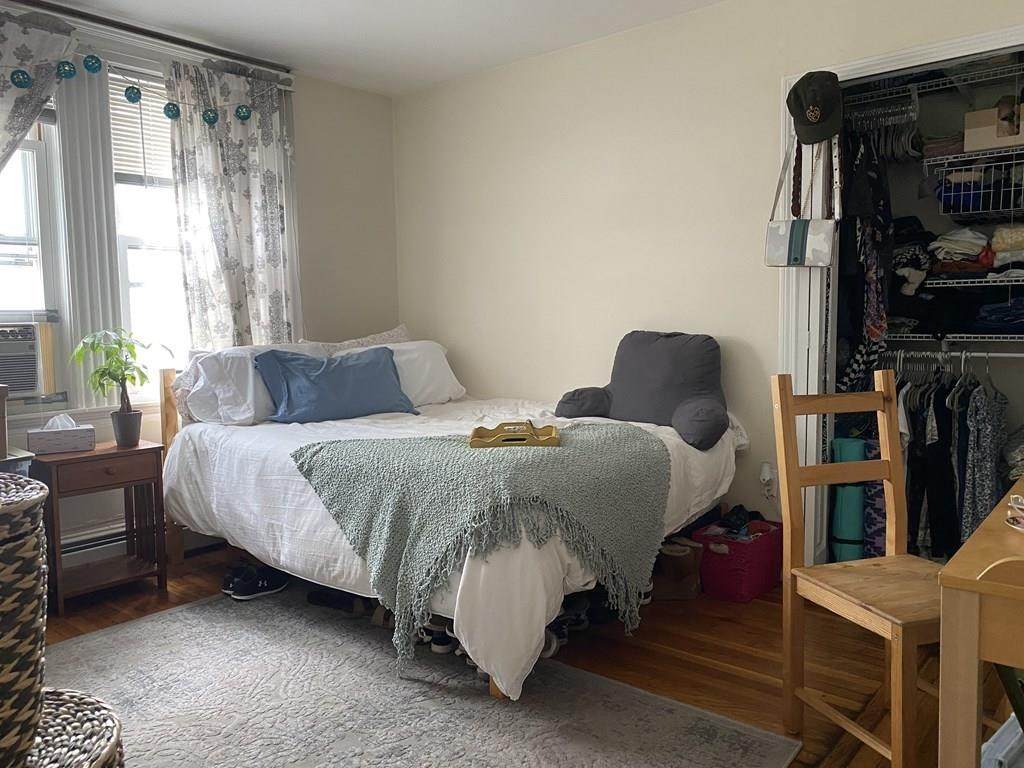 116 Gladstone St - Photo 1