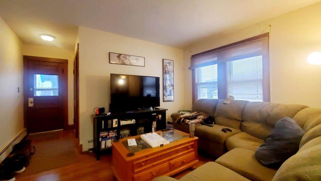 12-14 Kent St - Photo 1