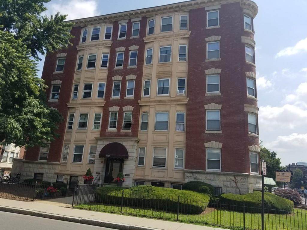 100 Saint Marys St - Photo 1