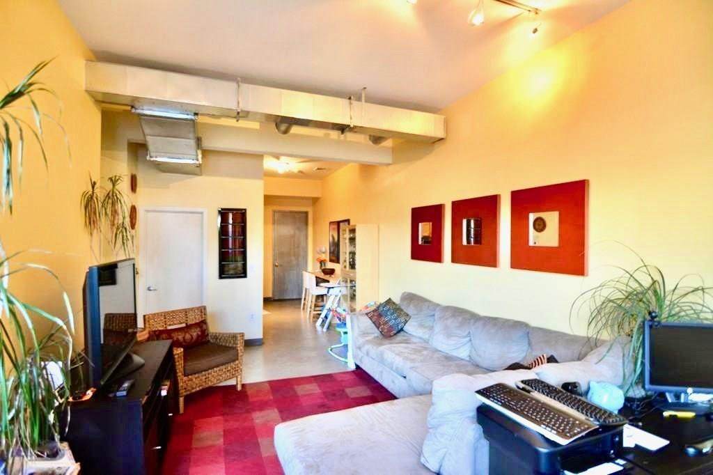 950 Dorchester Ave - Photo 1
