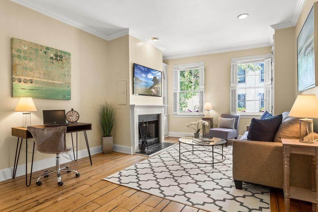 18 Elm St - Photo 1