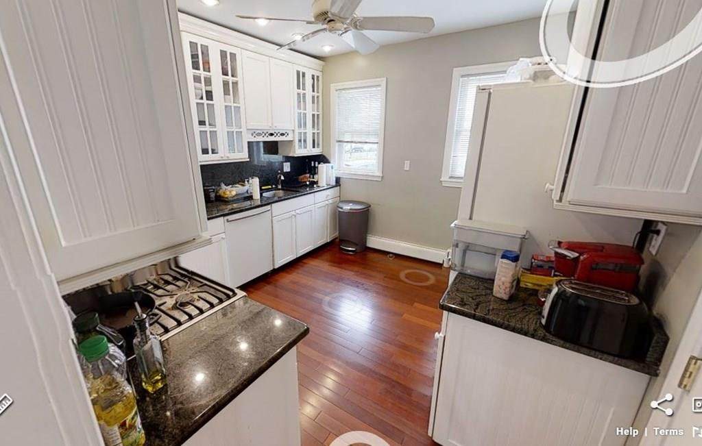 9 South Waverly - Photo 1