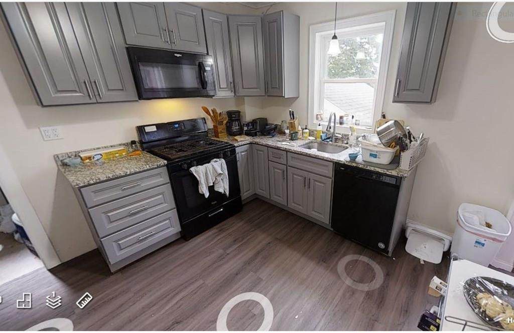 38 Mapleton St - Photo 1