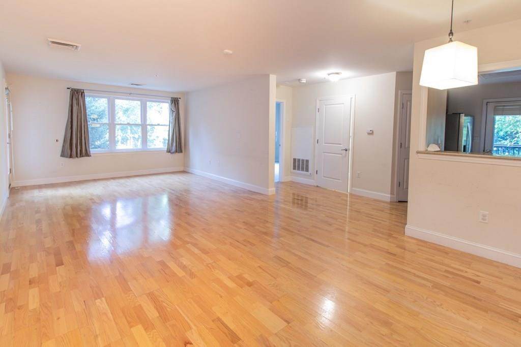 318 Rindge Avenue - Photo 1