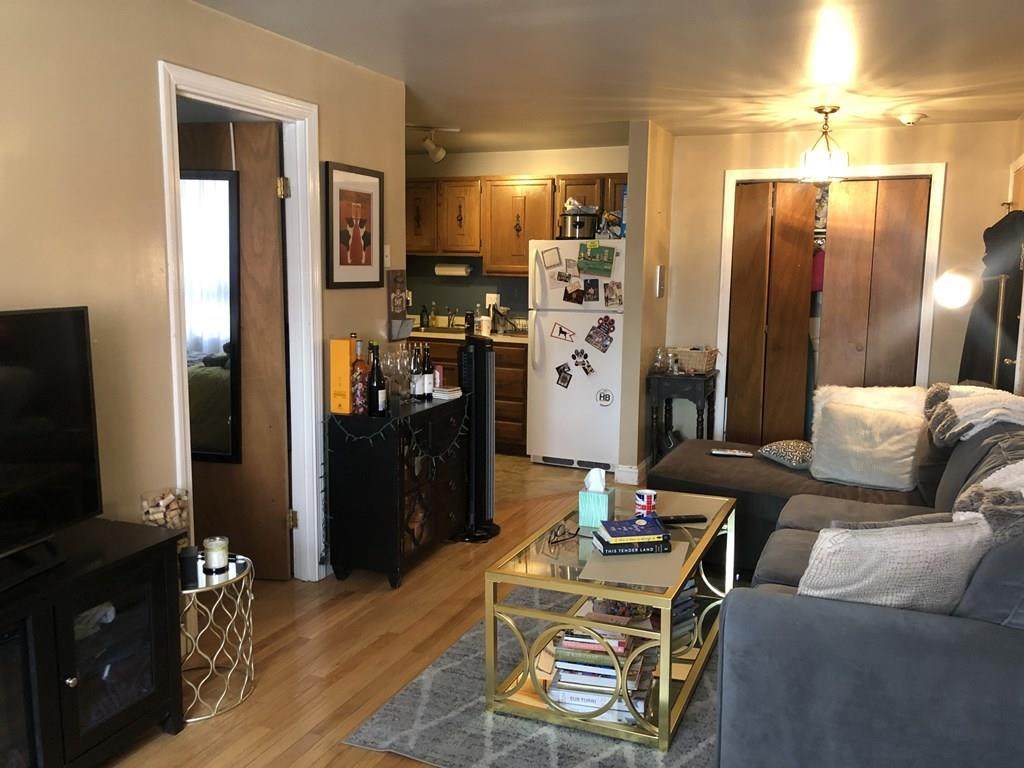 99 W 4th Street - Photo 1