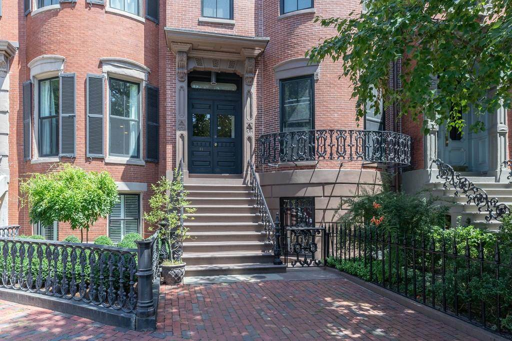 11 Union Park - Photo 1