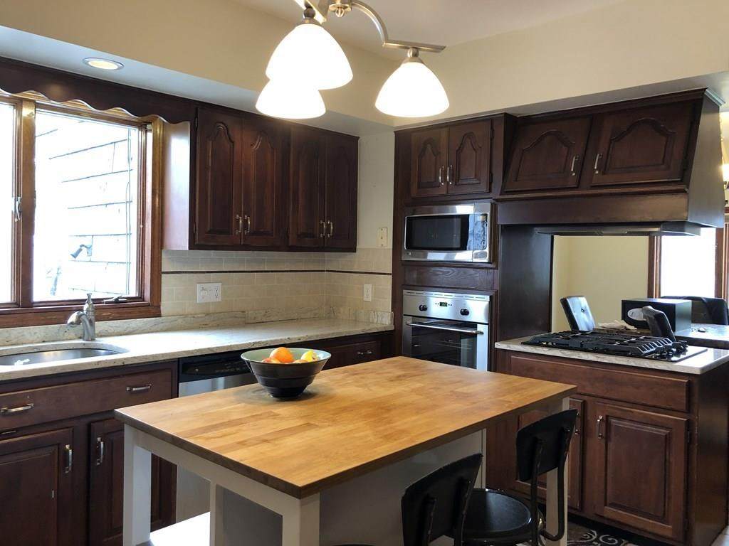 15 Chestnut St - Photo 1