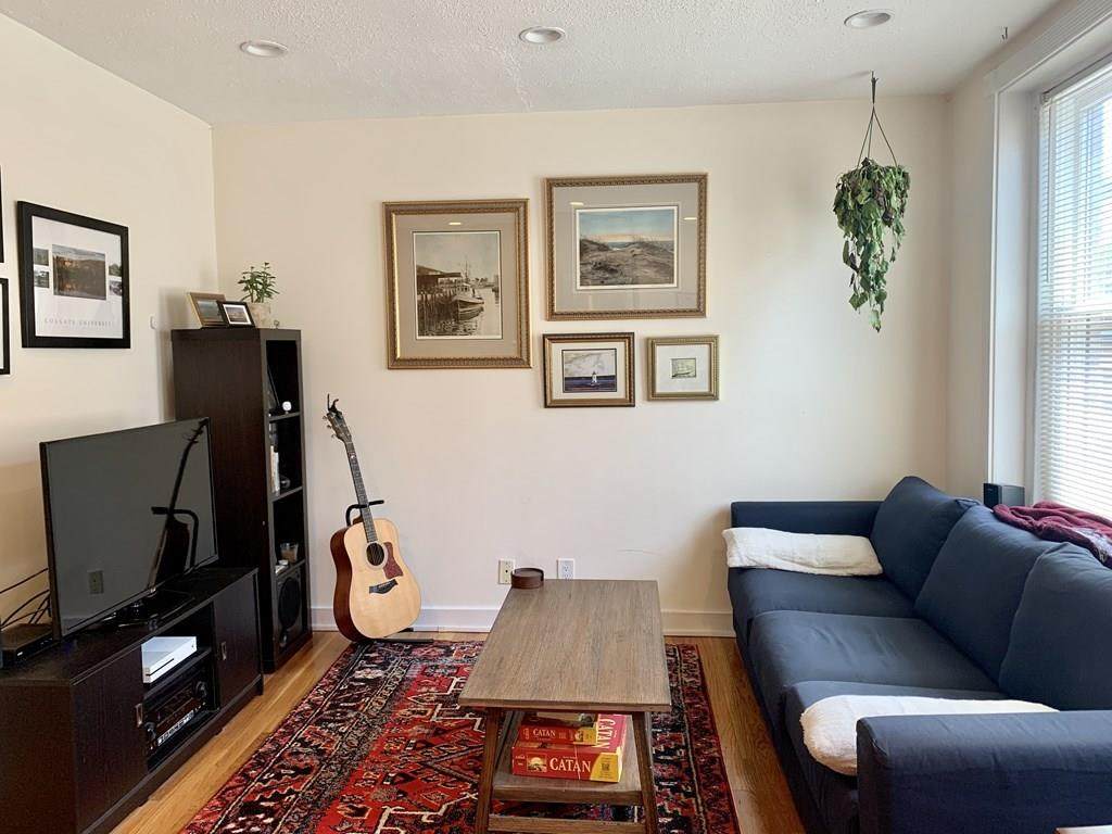 67 Joy St - Photo 1