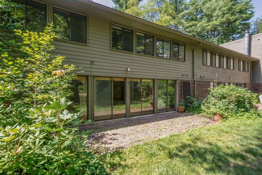 597 Great Elm - Photo 1