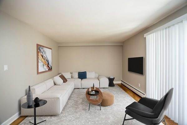 9 Bronsdon St. - Photo 1