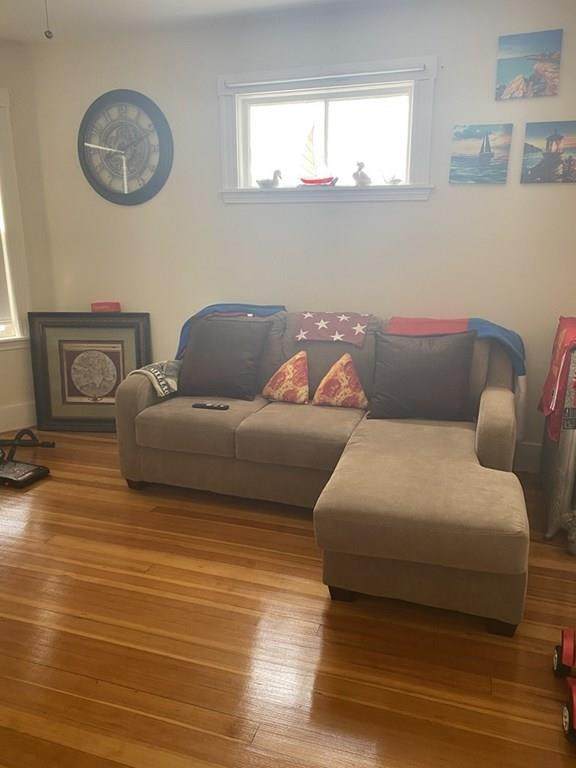 2089 Centre Street - Photo 1
