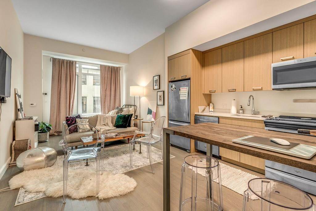 101 Beverly Street - Photo 1