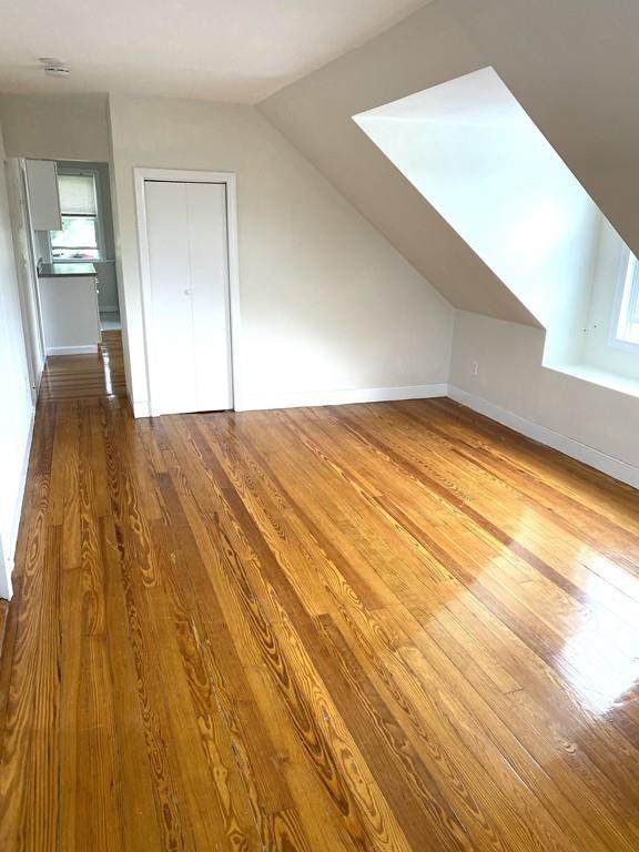 1139 Beacon St - Photo 1