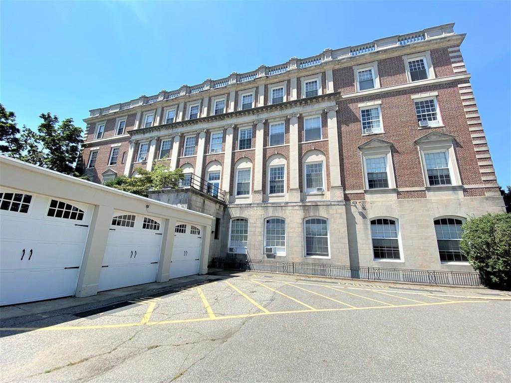 16 Balmoral St - Photo 1