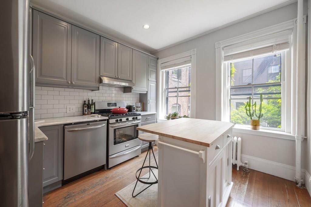 106 Myrtle Street - Photo 1