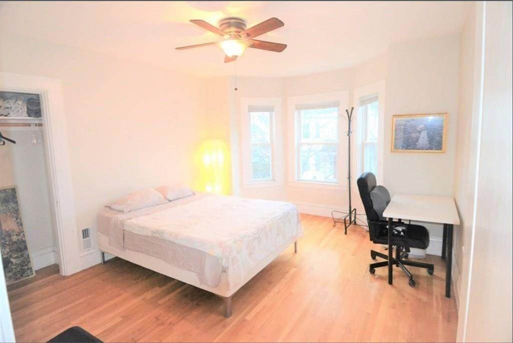 94 Cushing St - Photo 1