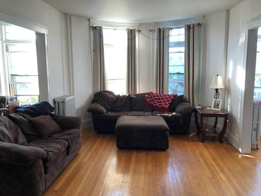 1681 Beacon St, - Photo 1