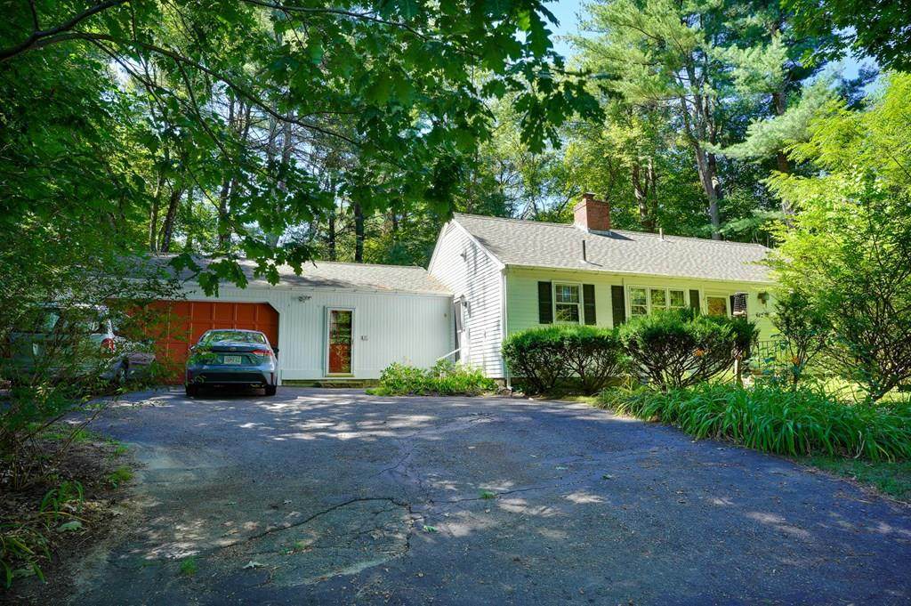 672 Massachusetts Ave - Photo 1