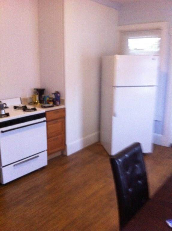 553 Dorchester Ave - Photo 1