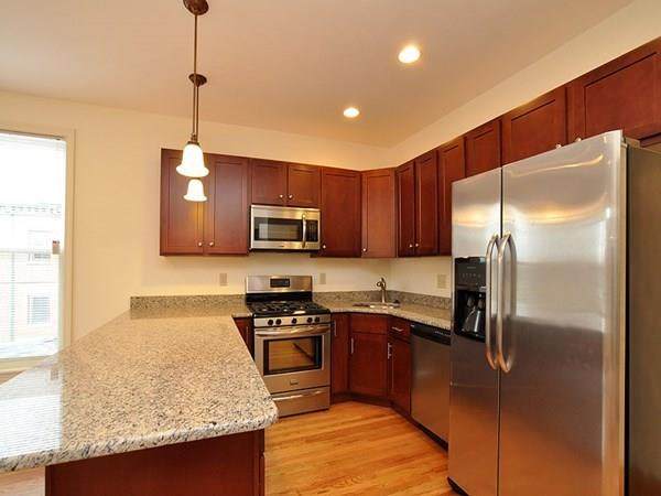 85 Fort Ave - Photo 1