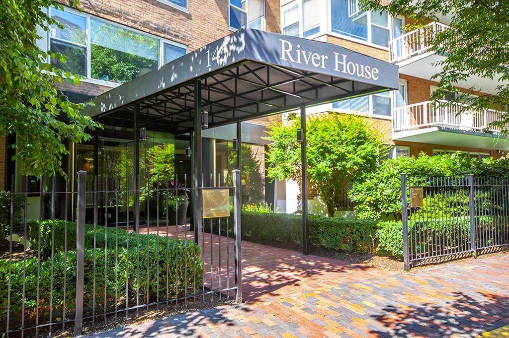 145 Pinckney Street - Photo 1