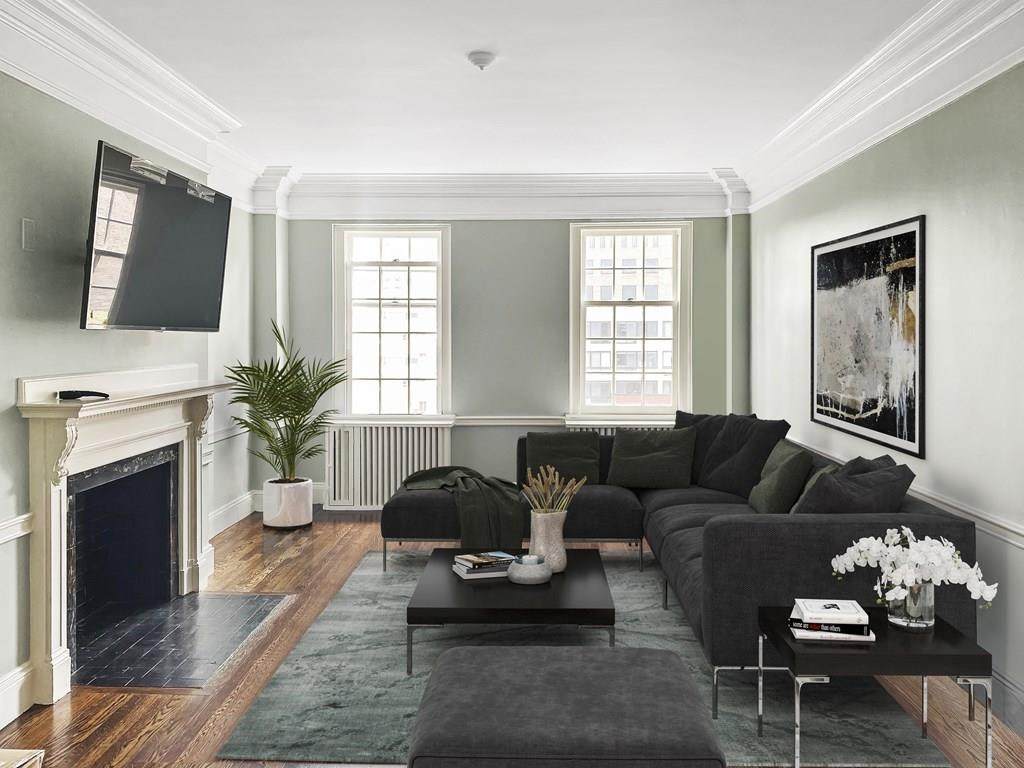 180 Commonwealth Ave - Photo 1