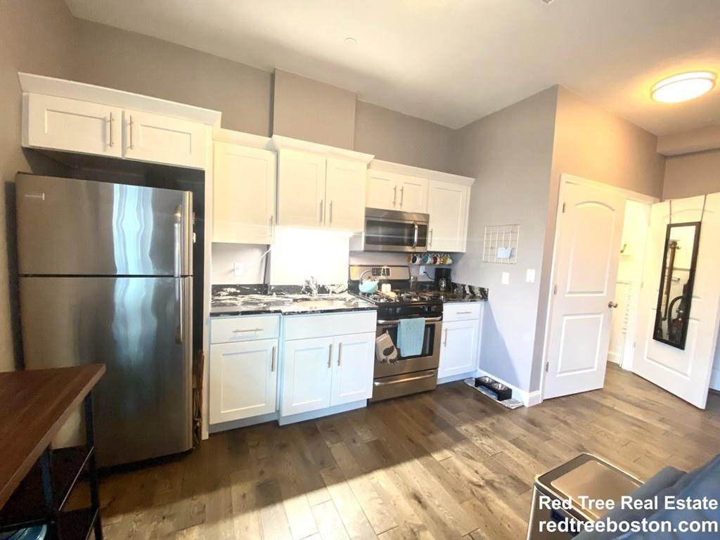41 Saratoga St - Photo 1