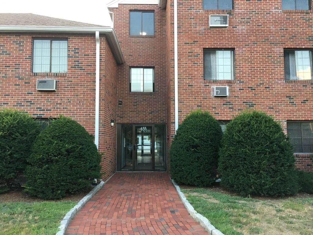 655 Saw Mill Parkway - Photo 1