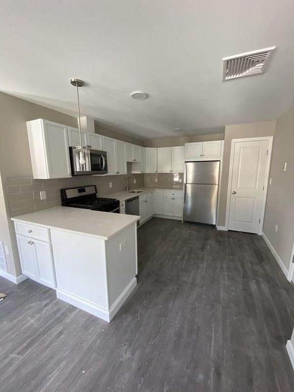 75 Spencer - Photo 1