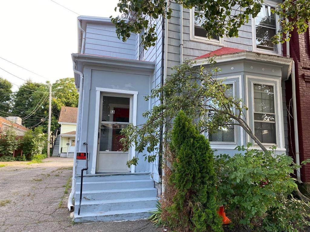 13 Spruce St - Photo 1