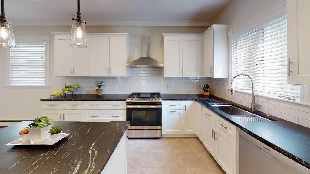 37 Ames - Photo 1