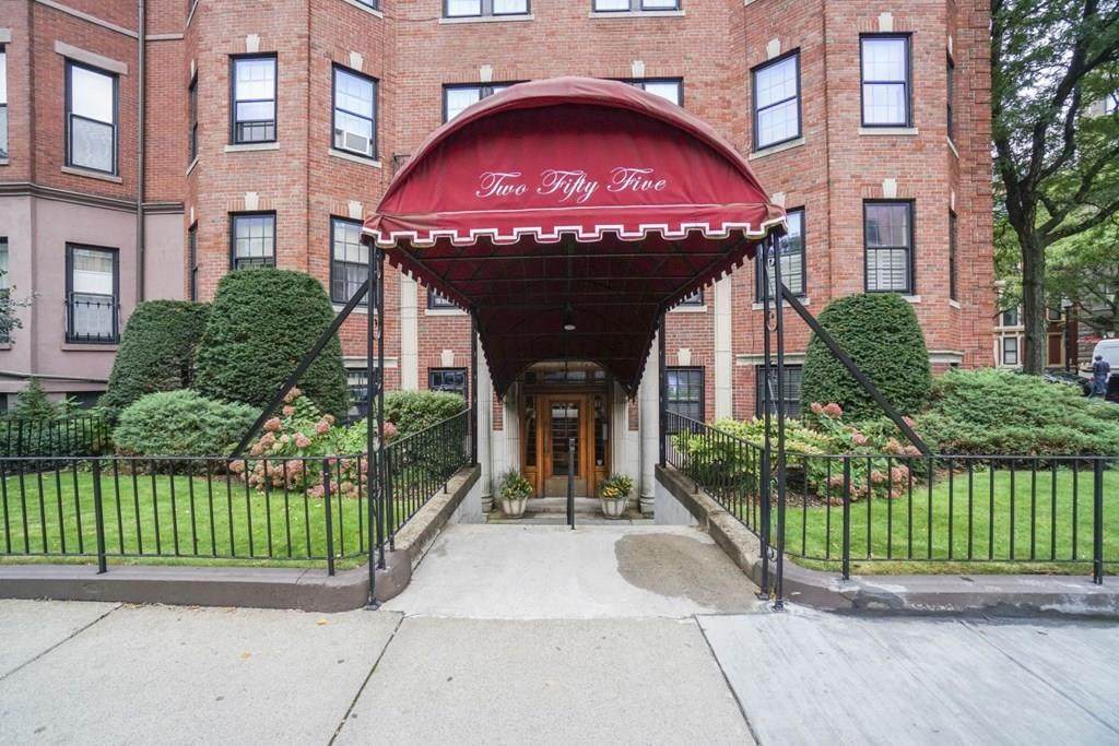 255 Beacon Street - Photo 1