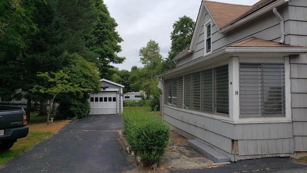 11 Caswell St - Photo 1