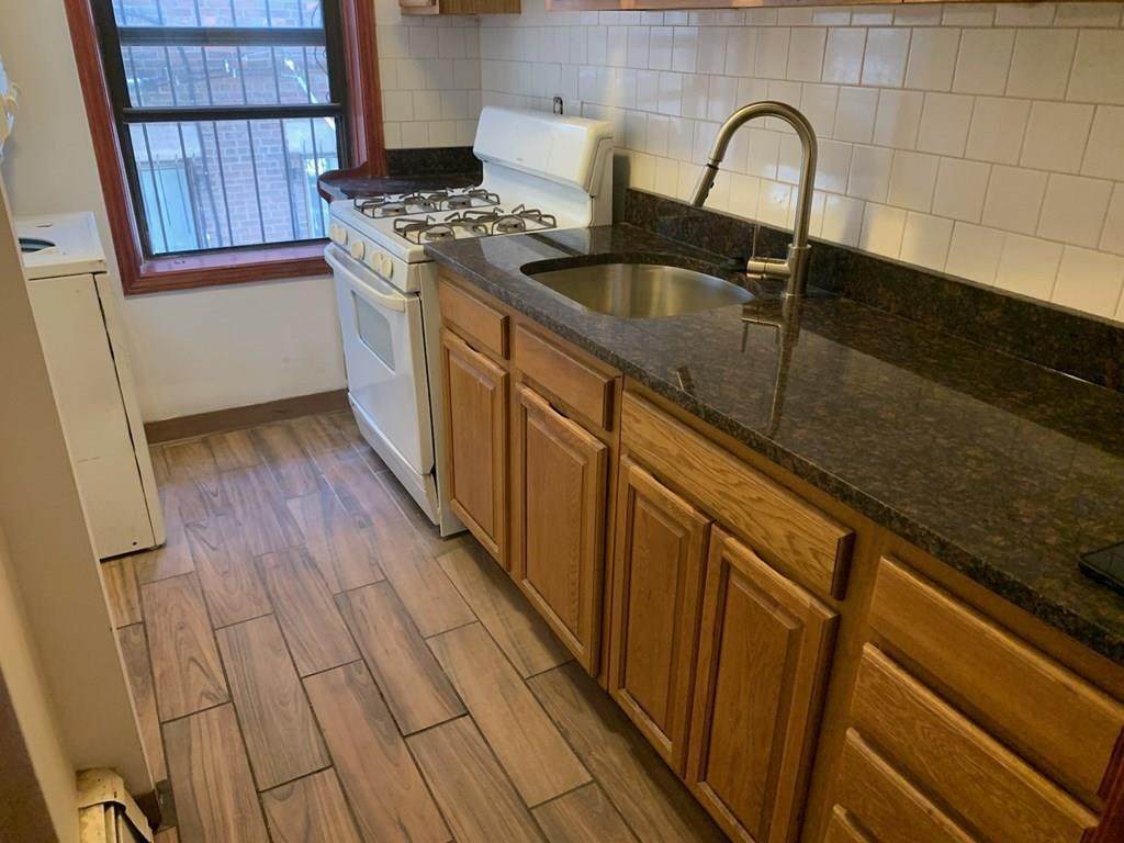 871 Harrison Ave - Photo 1