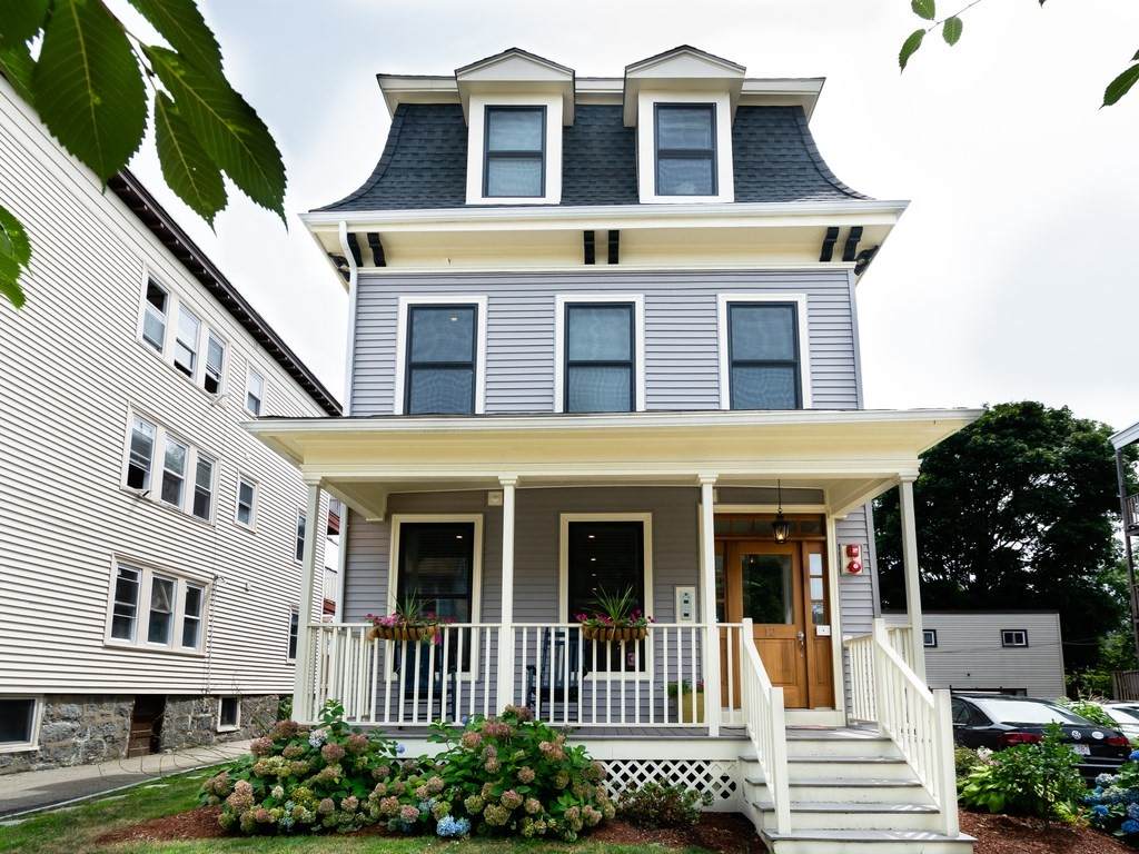 12 Centre Ave - Photo 1