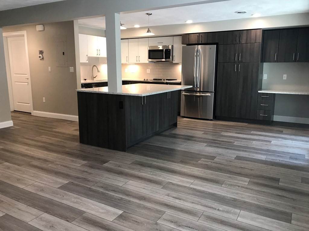 40 Kings Way - Photo 1