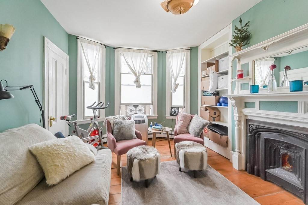 60 Bow Street - Photo 1