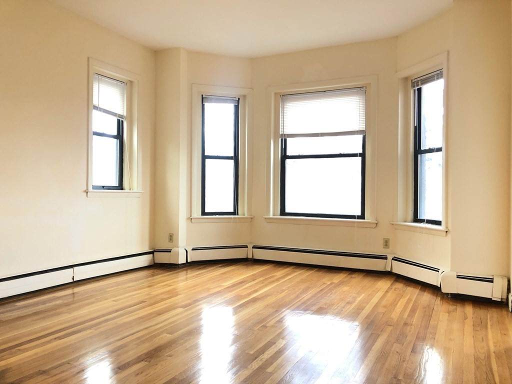 1246 Commonwealth Ave. - Photo 1