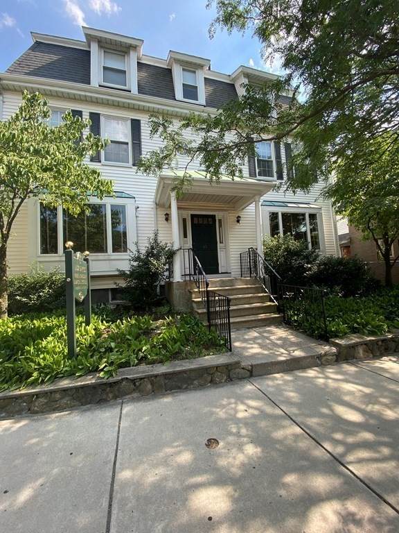 43 Mt Auburn - Photo 1